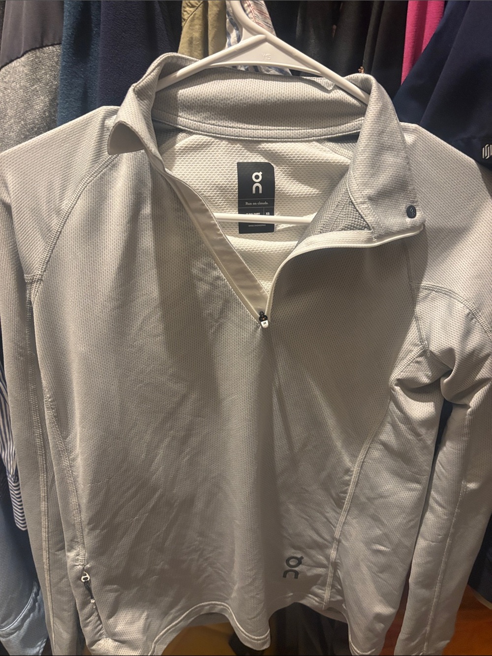 On Running Running Womens Light Gray Quarter-Zip Performance Shirt